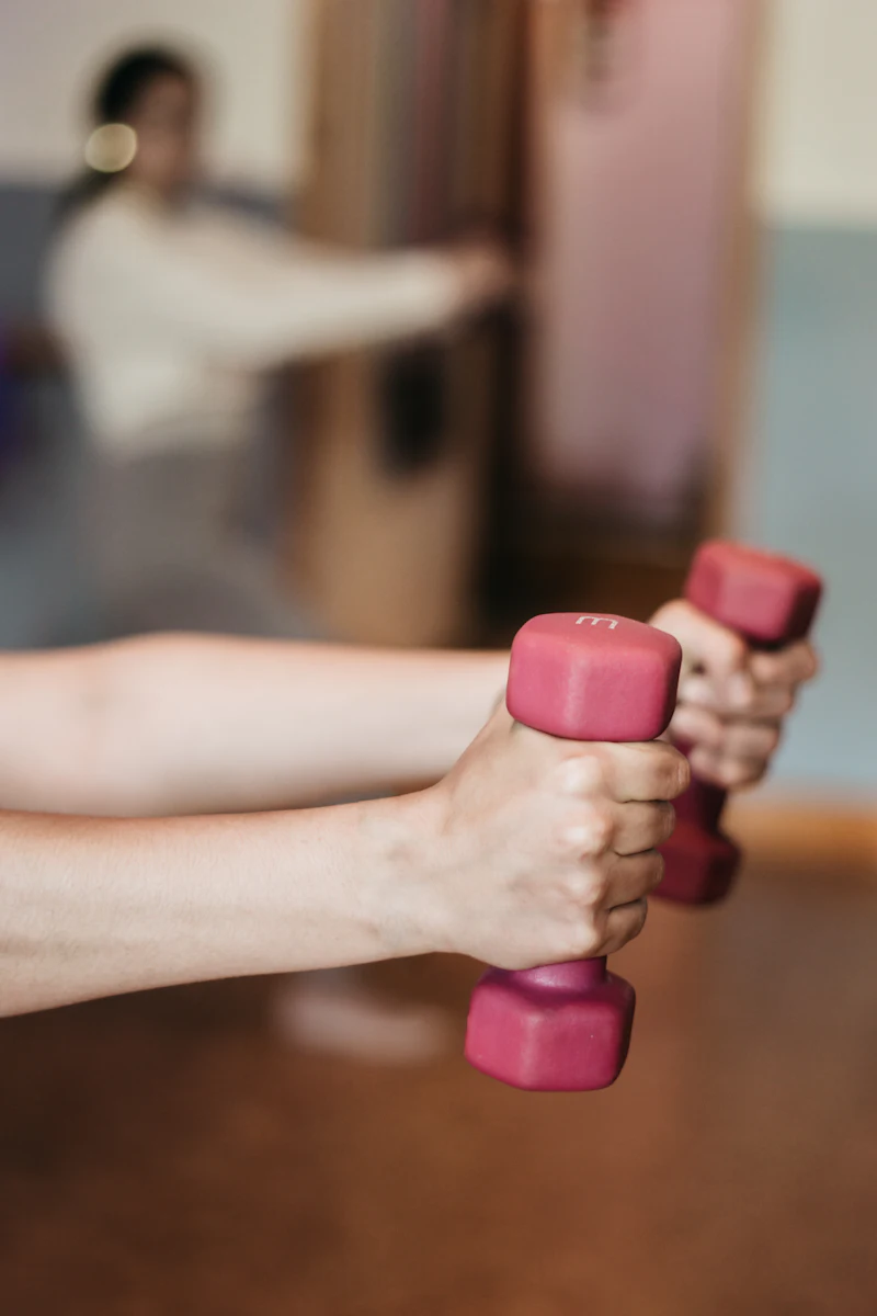 Light dumbbells for rehab